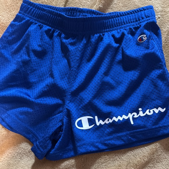 Champion shorts - Picture 2 of 3